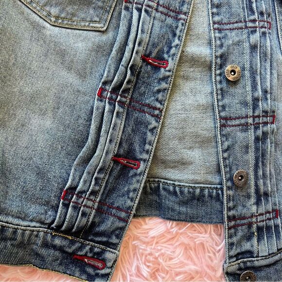BCBG Denim Jean Jacket 🌺 small 🌺 - Picture 2 of 10
